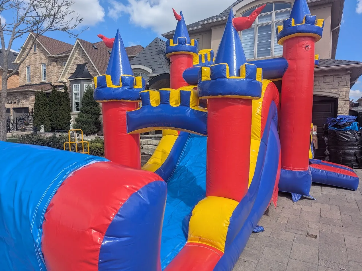 Superslide Bouncy Castle — view 3