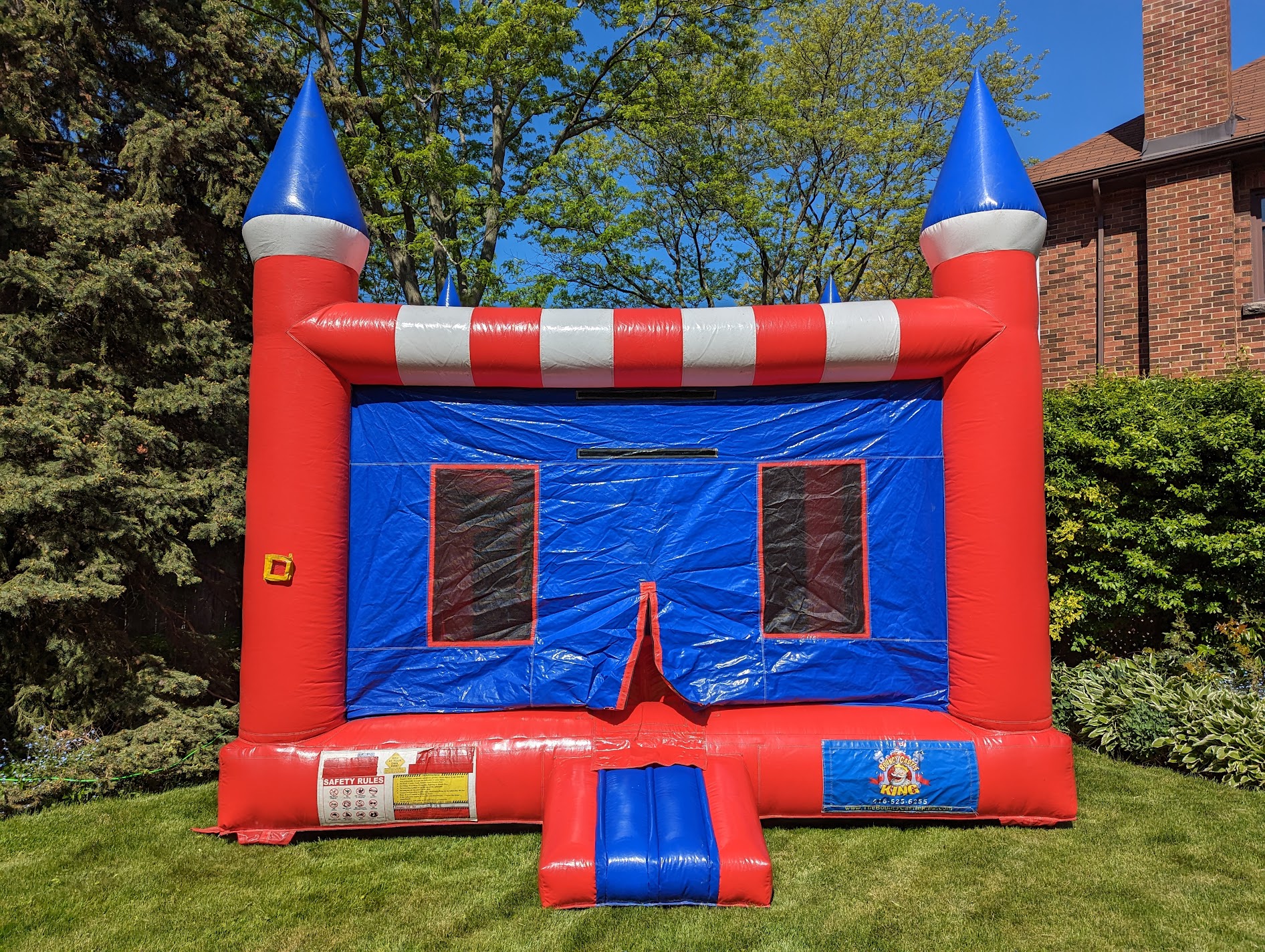 Carnival theme jumping castle